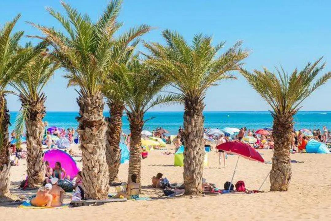 Mobilhome Clim Tele La Falaise 4 Etoiles Narbonne Dış mekan fotoğraf